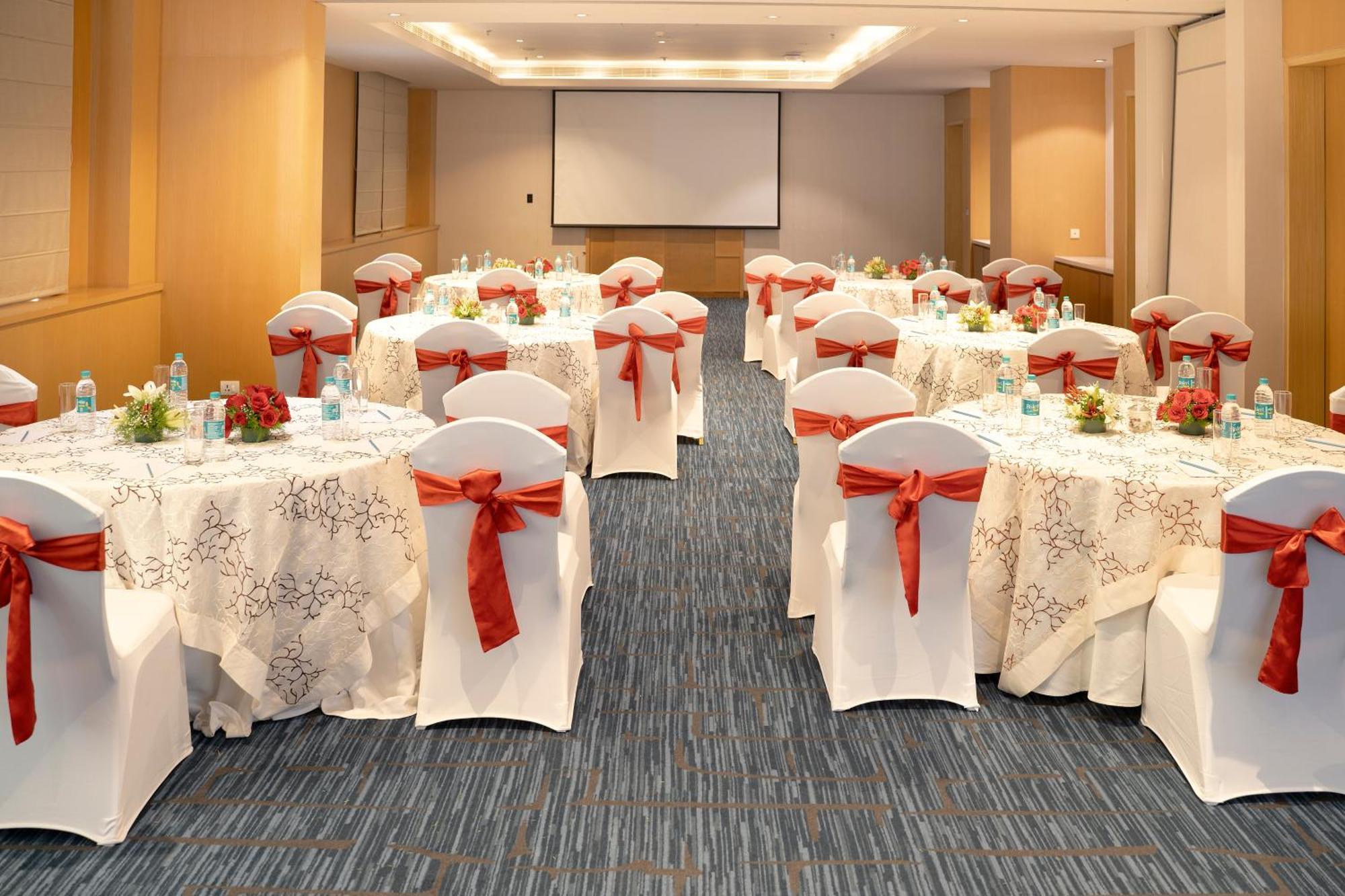 Sheraton Hyderabad Hotel Esterno foto